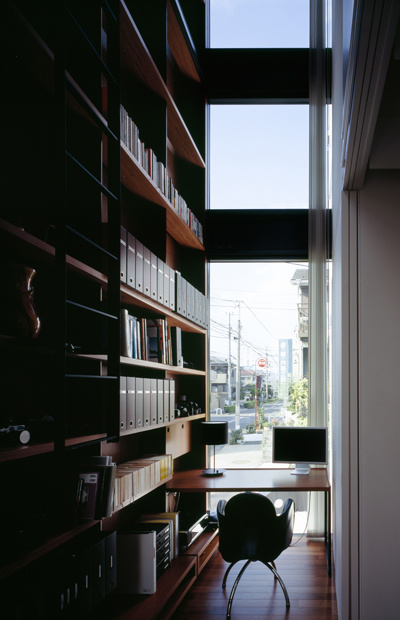 スキマのある家書斎